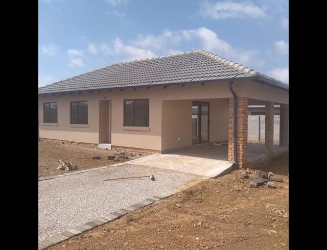3 BEDROOM CLUSTER FOR SALE IN AZAADVILLE
